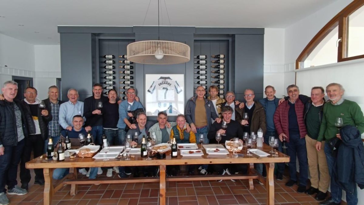 Ondarre con las leyendas de la Real Sociedad