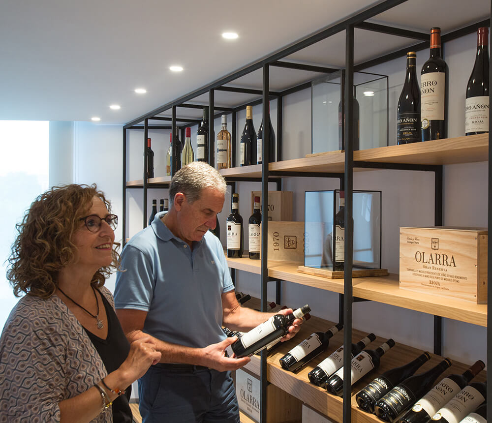 Visitas personalizadas. Bodegas Olarra